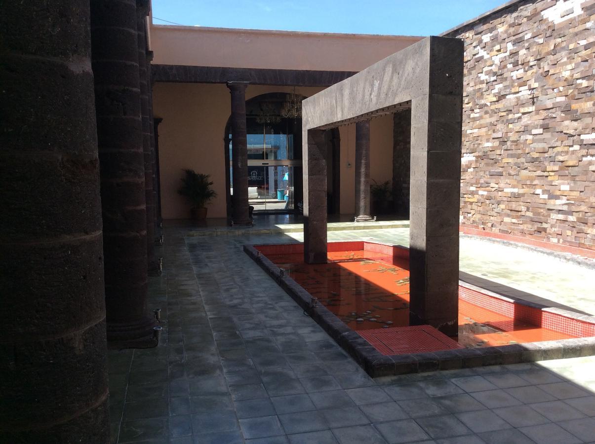 Hotel Candiles Valle de Santiago Exterior photo